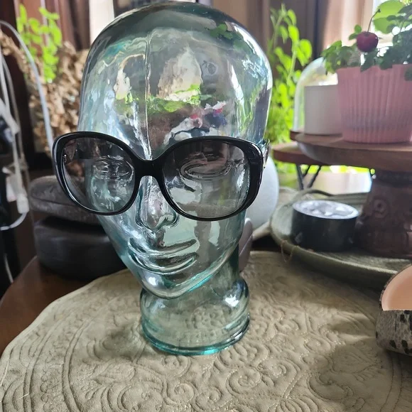 Prada | Accessories | Prada Sunglasses Like New No Scratches  display picture 1